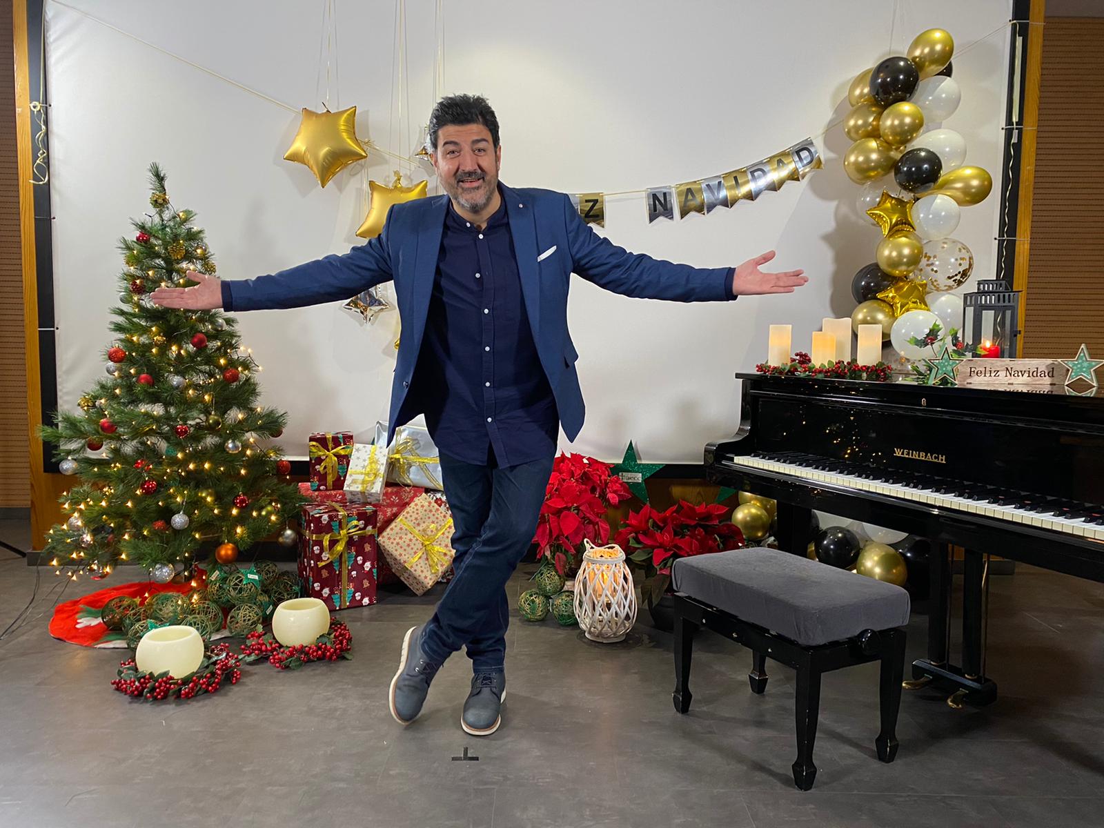 tony-aguilar-navidad